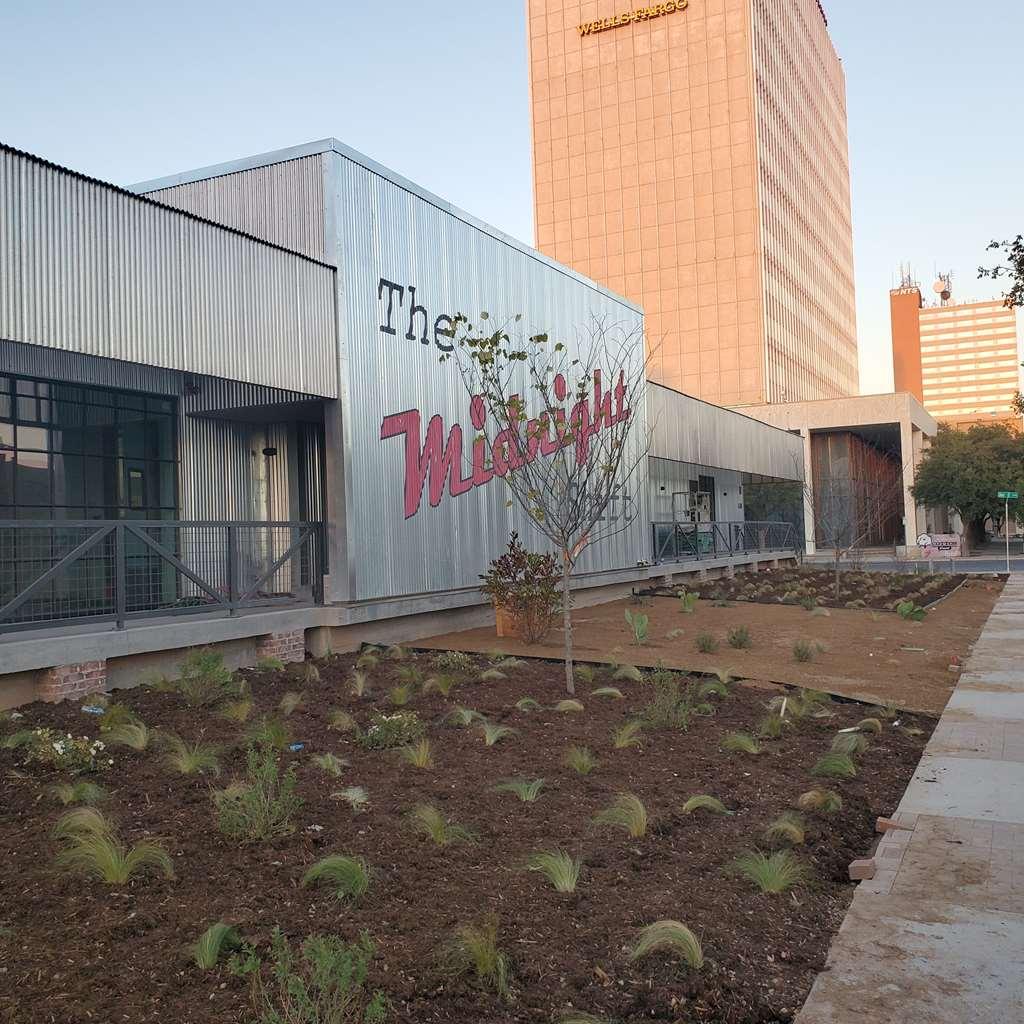 Cotton Court Hotel, By Valencia Hotel Collection Lubbock Exterior photo