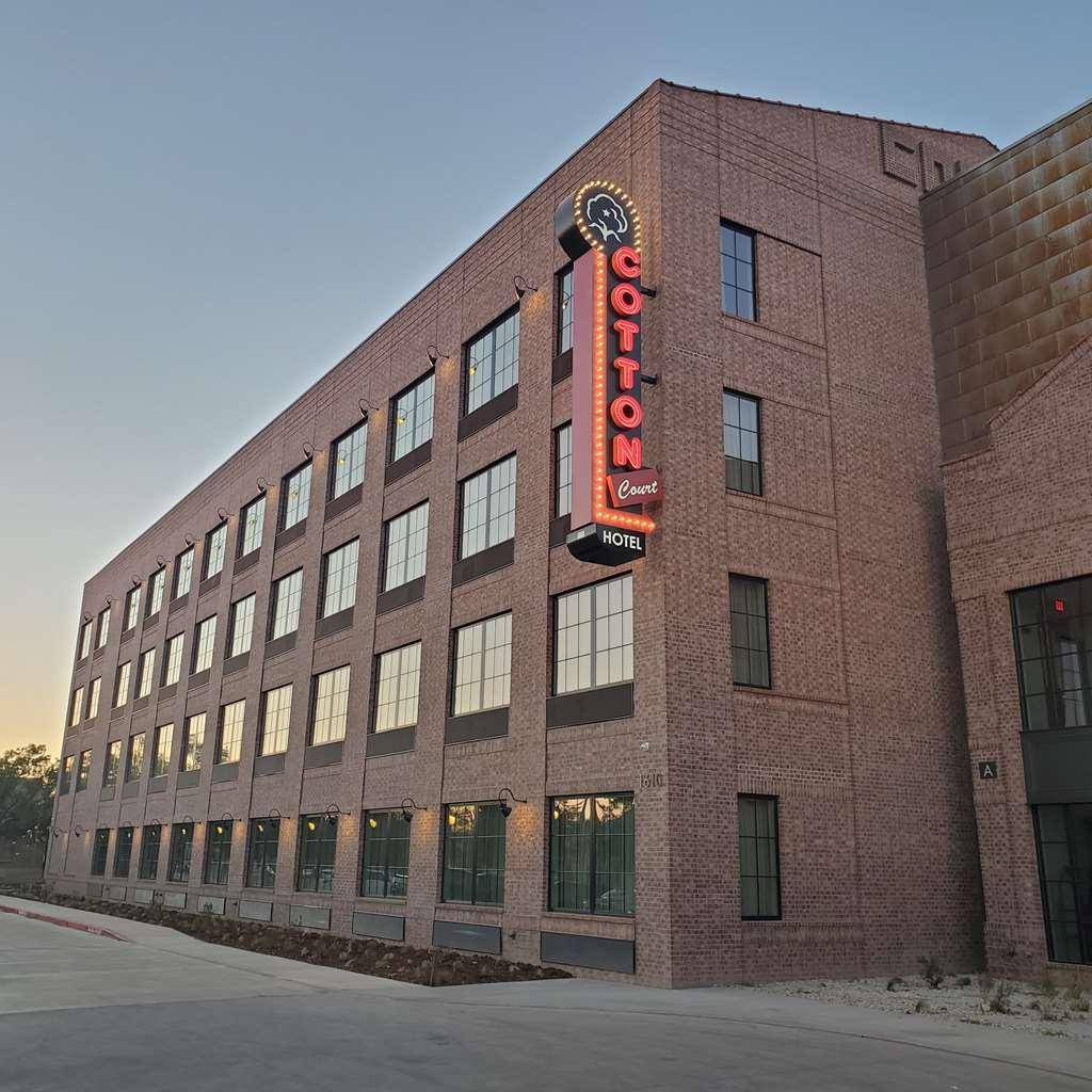 Cotton Court Hotel, By Valencia Hotel Collection Lubbock Exterior photo